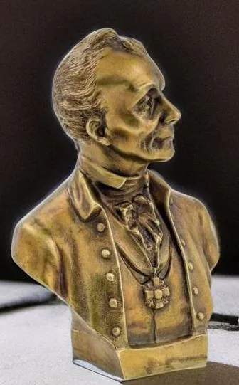 На память: Бюст «Суворов» из бронзы