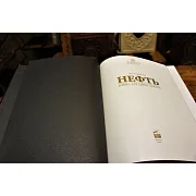Нефть. Вчера, сегодня, завтра — книга в коже — оригинальный подарок — фотография 3