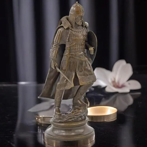 Композиция «Витязь» из бронзы в подарок