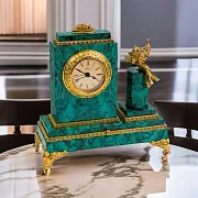 Подарочные часы «Ангелочек» из малахита — фотография 1