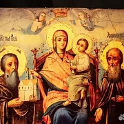 Икона Богоматери "Домостроительница" +подставка — красивый подарок — фотография 10
