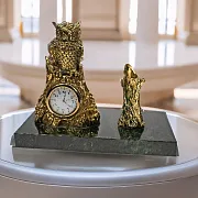Ручная работа: Часы «Филин» на пне с подставкой — фотография 1