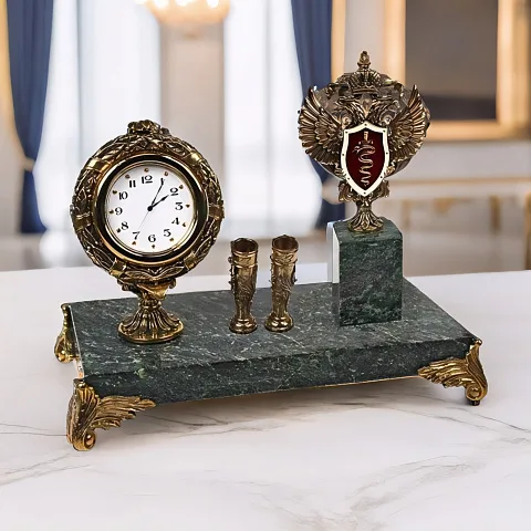 Подарочные часы «Элина» с гербом и двумя подставками