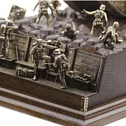 На память: Диорама «Битва на реке Сомме», бронза и ясень, 1:35 — фотография 7