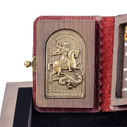 Книга с молитвами "Георгий Победоносец" — книга в кожаном переплёте — необычный подарок — фотография 5