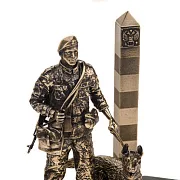 Бронзовая статуэтка «Пограничник», 165×105×195 мм — необычный подарок — фотография 7