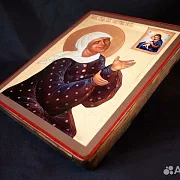 Подарочная икона деревянная "Святая Матрона" — фотография 4
